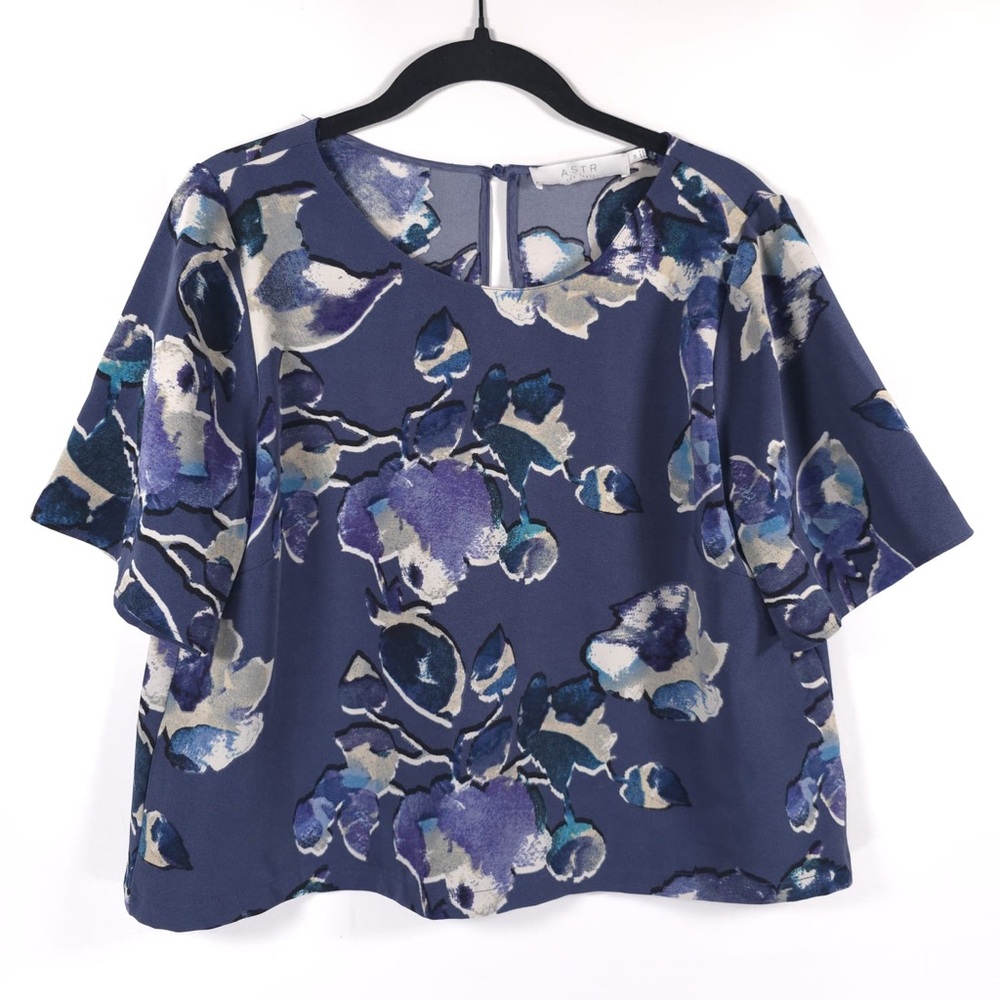 ASTR THE LABEL Blue Floral Short Sleeve Top Style AT11994 Blouse MEDIUM‎